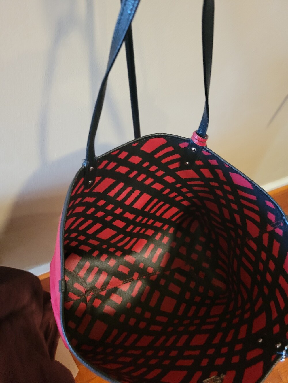 Coach Reversible Black & Red Wild Plaid City Tote With Zipperd Pouch. - Picture 12 of 14
